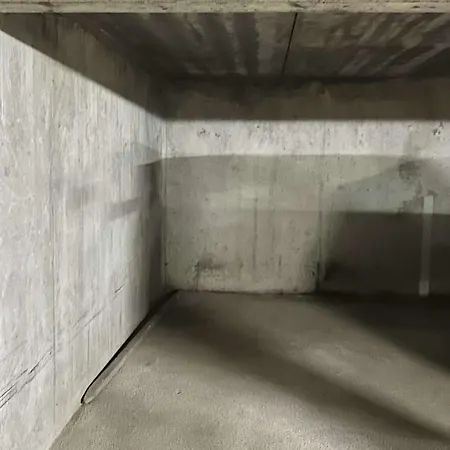 A Avec Parking Souterrain Et Casier A Skis *