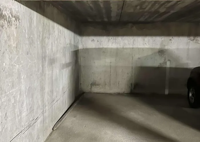 A Avec Parking Souterrain Et Casier A Skis - Fr-1-597-189 *